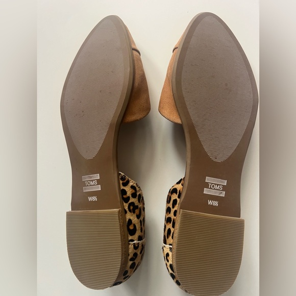 Tom’s Suede Animal Print Tan Women’s Slip On Flats Shoes Size 8.5W - Picture 2 of 8